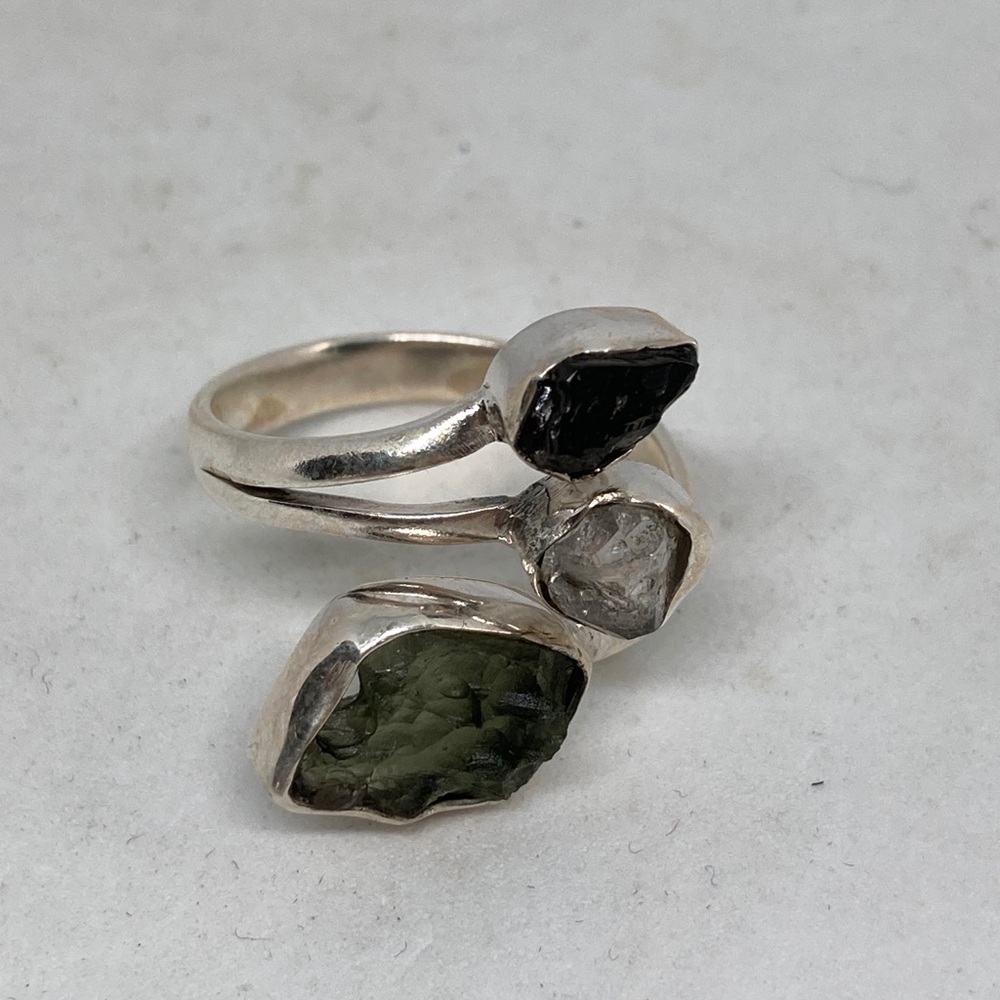 💯 % GENUINE CZECH MOLDAVITE RING - Picture 6 of 7